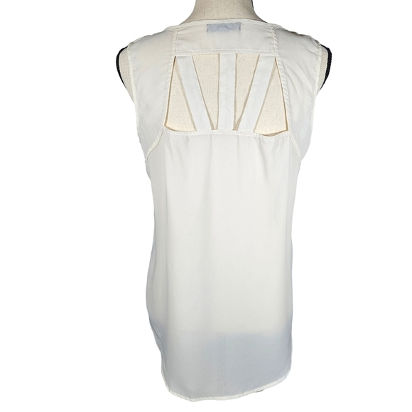 Mint Sleevless Scoop Neck Sheer Button Down Blouse, Ivory, Large - Picture 4 of 9